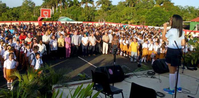 Díaz-Canel nimmt an Feier zu Schuljahresbeginn in Pinar del Rio teil