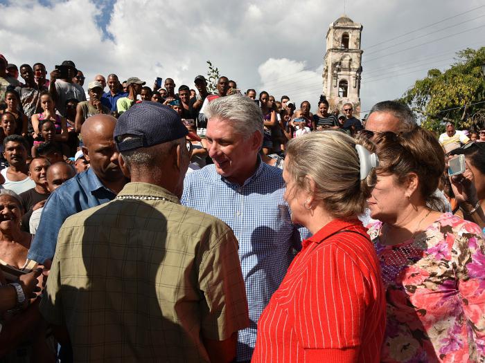 Díaz-Canel sprach darüber, dass der Ministerrat vor kurzem den Gesamtplan für die lokale Entwicklung verabschiedet habe, der notwendig ist, um jedes einzelne Gebiet zu organisieren und zu verteidigen. „In Trinidad, wie auch im übrigen Land, müssen wir eine harmonische und nachhaltige Entwicklung erreichen“, sagte er.
