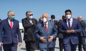 Die kubanische Delegation setzt sich zusammen aus Vertretern der Ministerien für Außenhandel und Ausländische Investitionen, Energie und Bergbau sowie der Kubanischen Zentralbank.